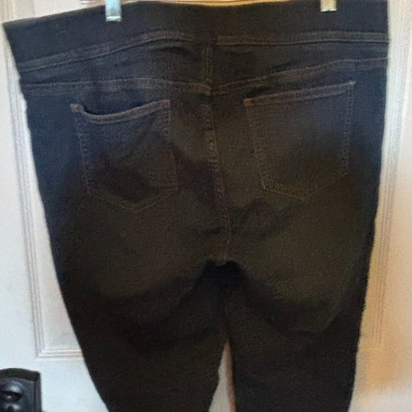 Torrid jean pull on - Picture 2 of 2